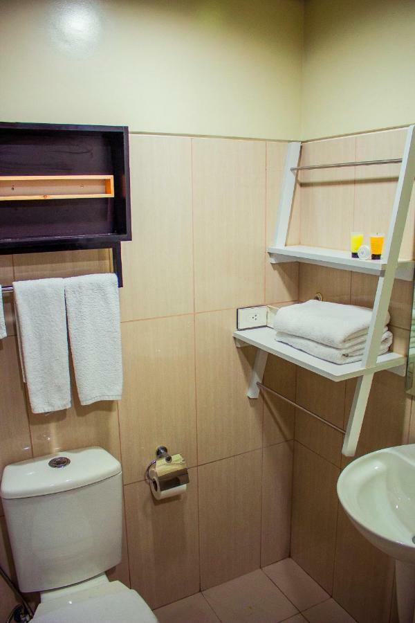 Usp Suites At Shell Residences Pasay Eksteriør billede